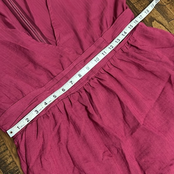 Revolve Tularosa Jordan Dress NWT in Magenta above the knee long sleeve Large - Picture 6 of 15